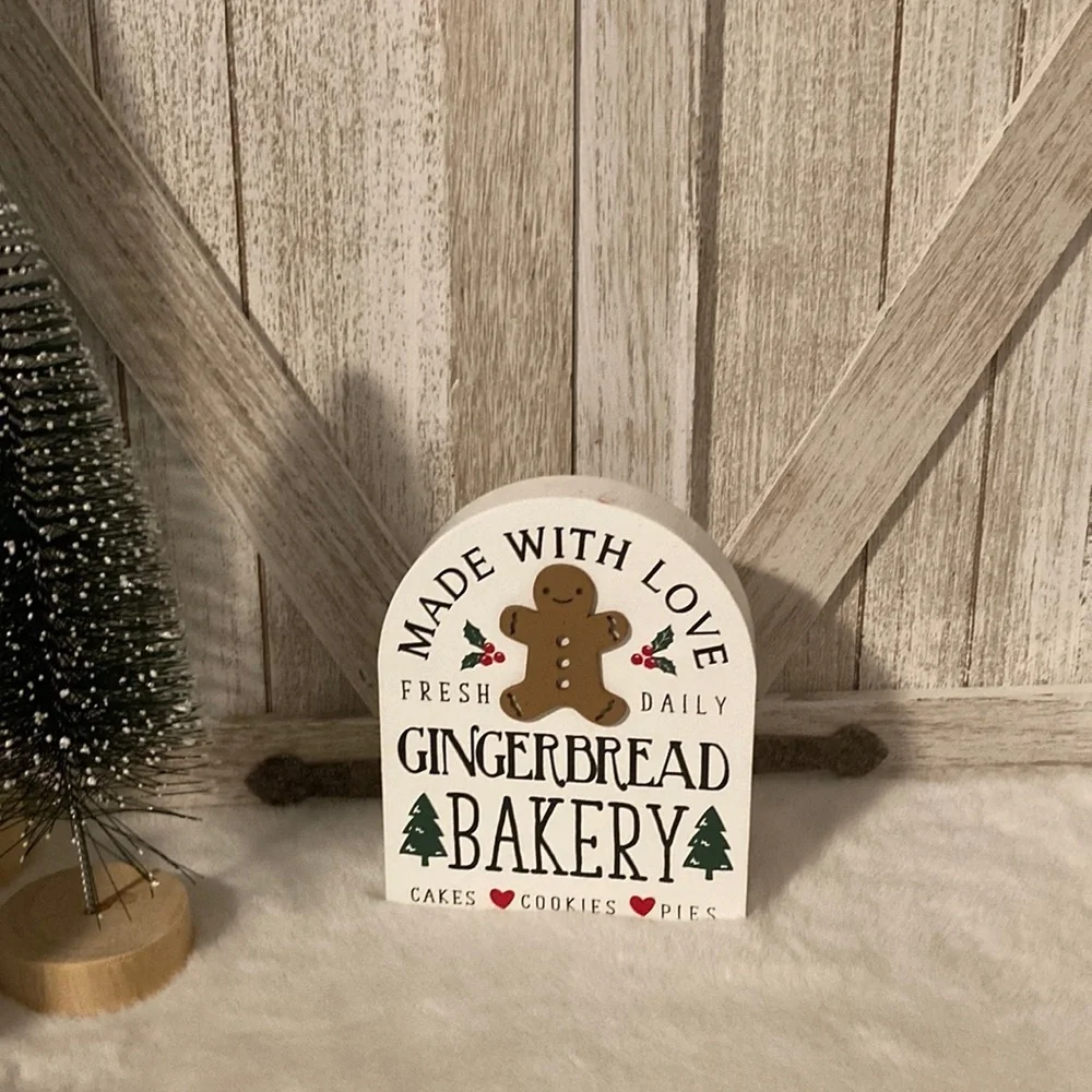 Wooden Gingerbread Tabletop Sign